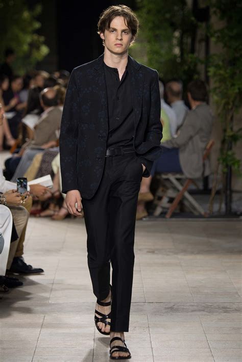 hermes menswear spring 2016|Hermès Spring 2016 Menswear Fashion Show .